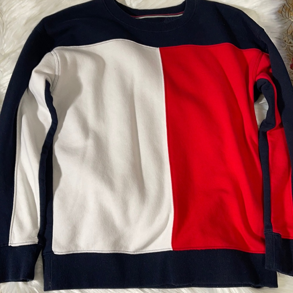 Tommy Hilfiger sweater